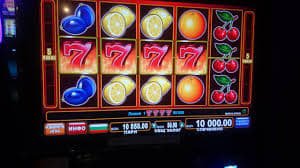 Antarmuka Kasino Online prima777 dengan ragam slot dan live casino